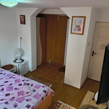 Alloggio in famiglia Casa Victor *